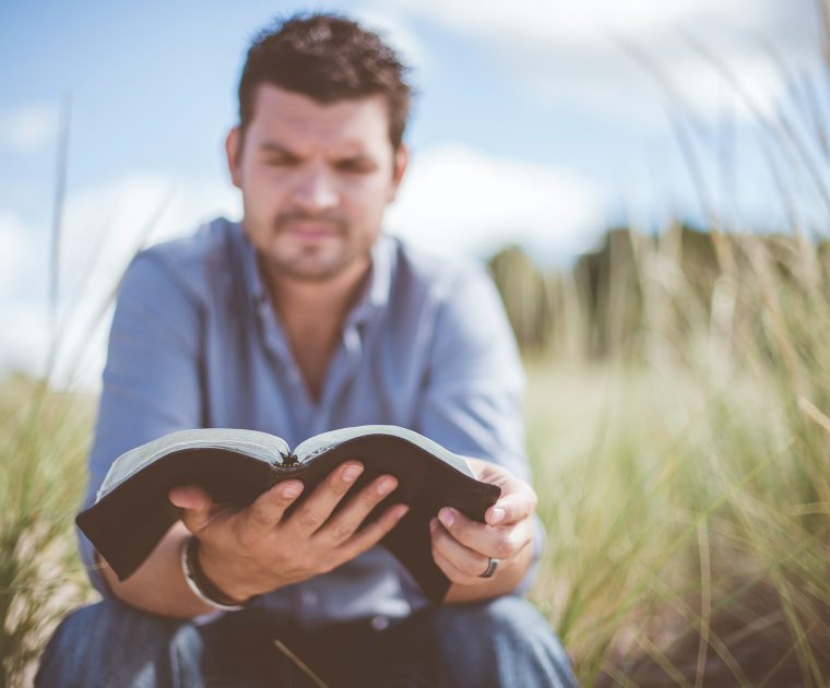 Unabhängige evangelische Gemeinde Friedrichshafen Christusgemäß leben - aber wie? (mit Wilfried Plock)
