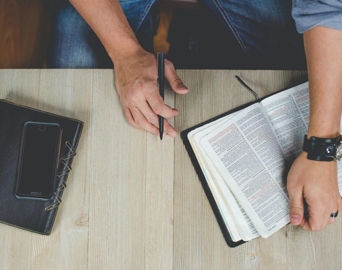 Unabhängige evangelische Gemeinde Friedrichshafen Das Leben aus jüdischer Sicht - Dr. Arnold Fruchtenbaum